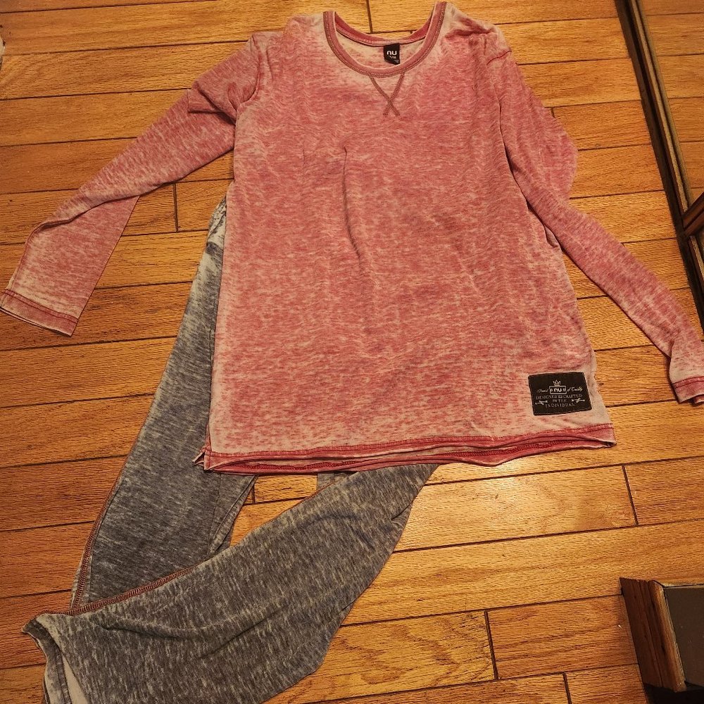 2-pc LOUNGEWEAR...the lightest ever!